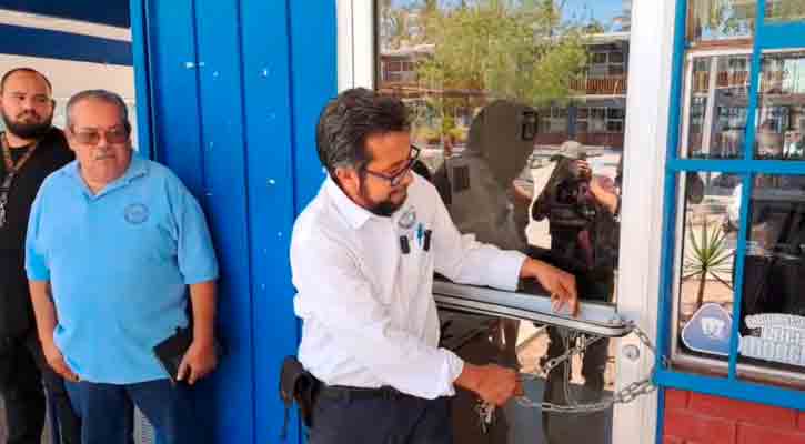 Entrega sindicato oficinas de la prepa Morelos a directivos interinos en La Paz