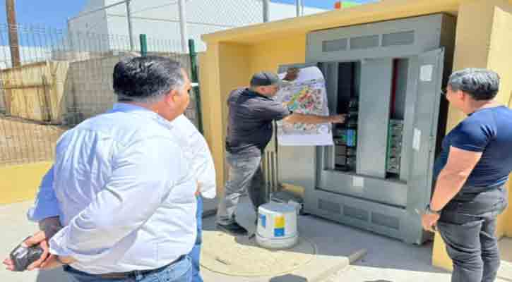 Cumple alcalde Christian Agúndez compromiso con padres de familia de la Secundaria Técnica 16