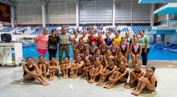 Lista la selección de natación artística de BCS para la Olimpiada Nacional