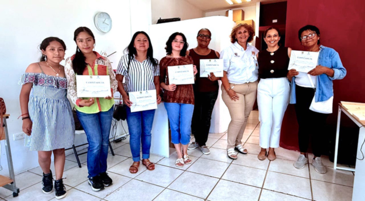 Reciben constancias 96 personas que se capacitaron en los Centros de Desarrollo Comunitario de SJC