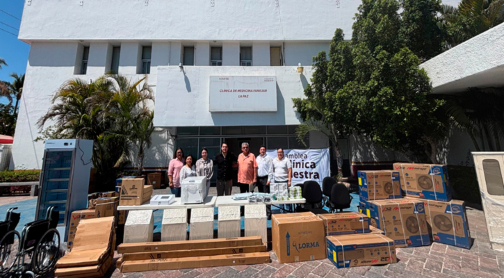 Recibe CMF La Paz del Issste equipamiento e insumos del programa La Clínica es Nuestra