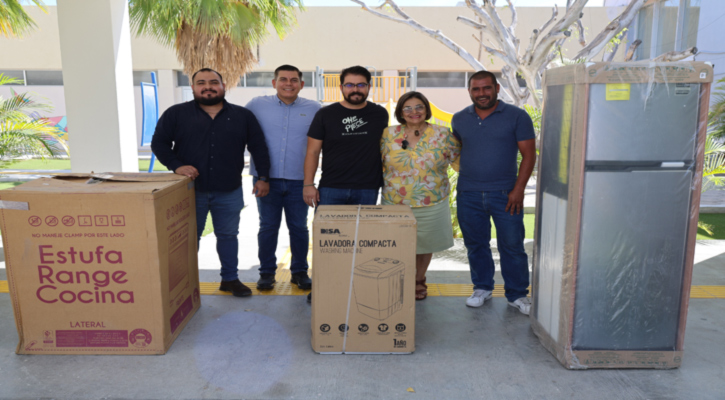 Entrega SEDIF premios a ganadores del concurso virtual “Papá: Juega Conmigo”