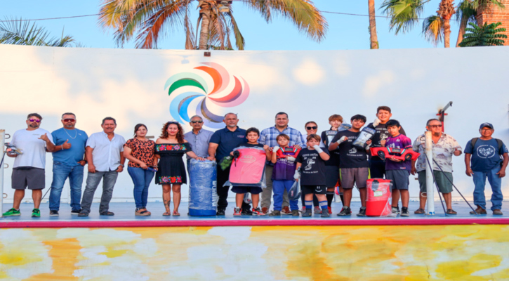 Realiza Saúl González visita de trabajo en la comunidad de Todos Santos