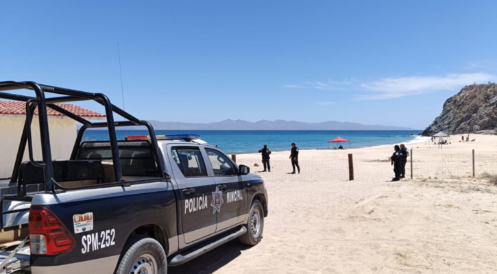 Refuerza en La Paz vigilancia en playas por período vacacional