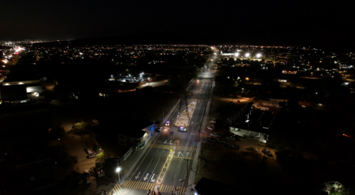 Inauguró el gobernador Víctor Castro obra de pavimentación del bulevar Bahía Concepción, en La Paz