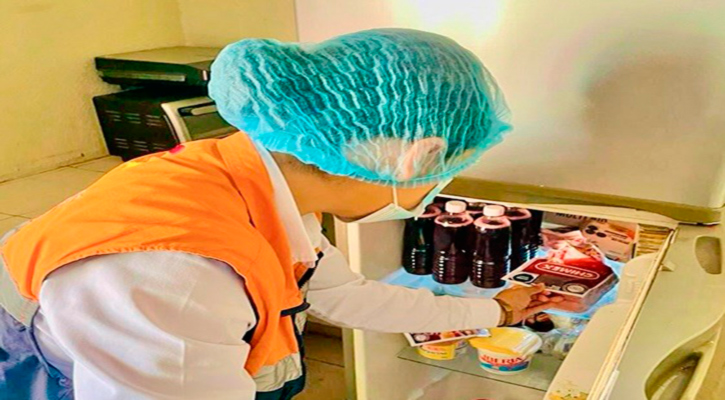 Verifica Coepris que puestos fijos y semifijos de comida laboren en condiciones adecuadas