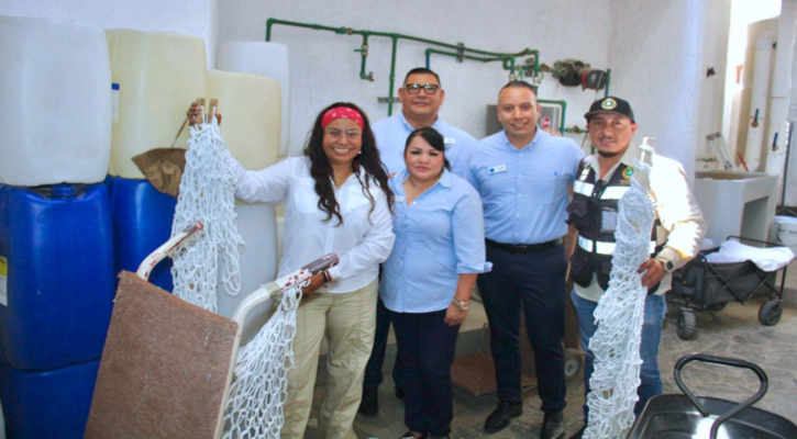 Recibe autoridades de la Delegación de CSL donación de blancos y enseres de un hotel