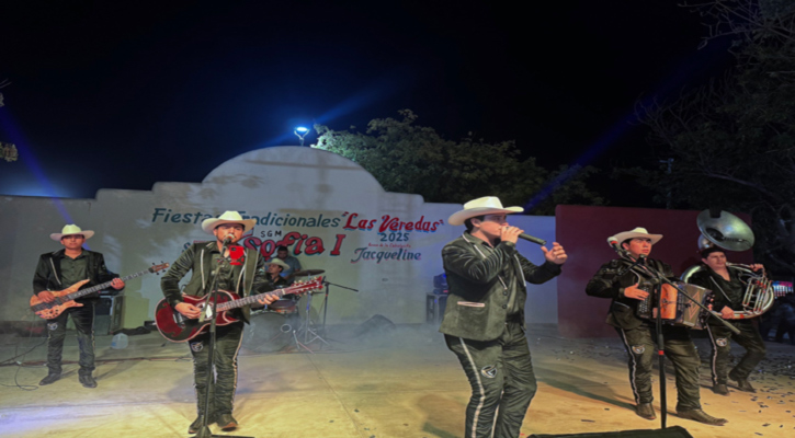 Inauguran Fiestas Tradicionales Las Veredas 2025 con coronación y baile popular
