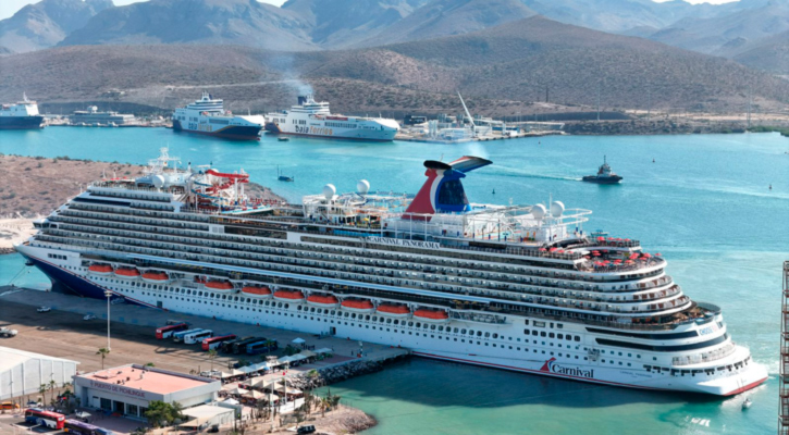 Arribó al Puerto de Pichilingue el crucero Carnival Panorama; se estima derrama económica de 3.5 mdp