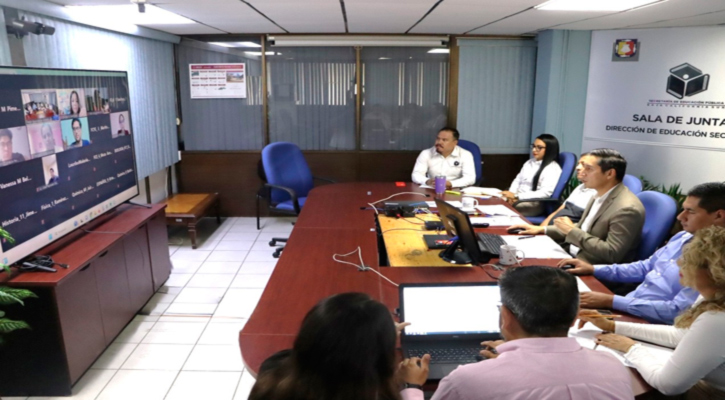Asigna SEP en BCS plazas definitivas, temporales y eventuales a docentes de secundaria