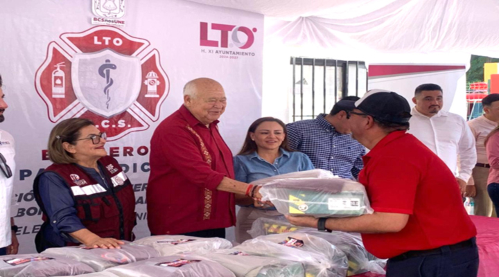 Presentan el proyecto de parque lineal en malecón de Loreto como parte de la transformación urbana