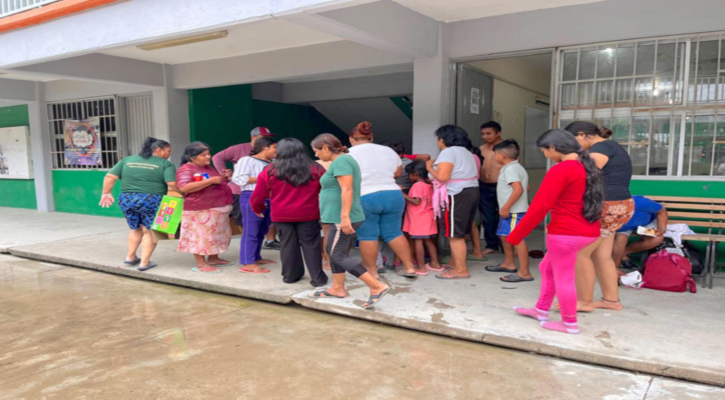 Recorre Regidora de Los Cabos refugios temporales tras el paso del huracán “Lorena”