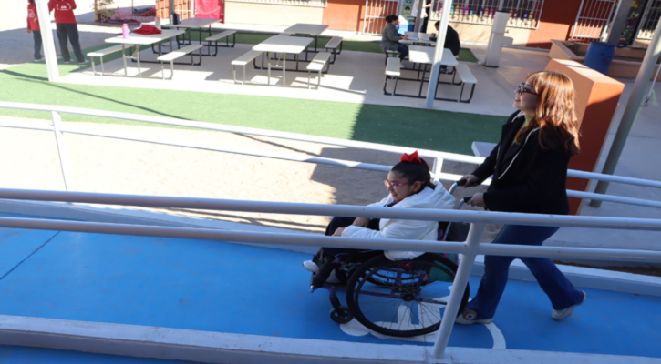 Implementa SEP, baños y rampas inclusivas en 50 planteles de nivel básico en BCS