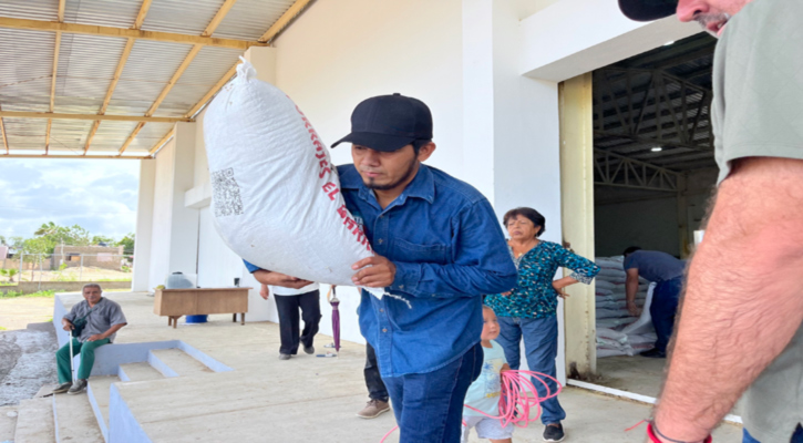 Entrega gobierno de Los Cabos concentrado a productores de SJC