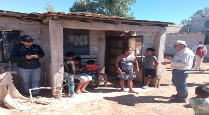 Entrega INVI materiales de autoconstrucción a familias afectadas con lluvias en Mulegé