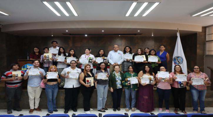 Reconoce Rector de la UABCS a los estudiantes con los mejores promedios de Humanidades