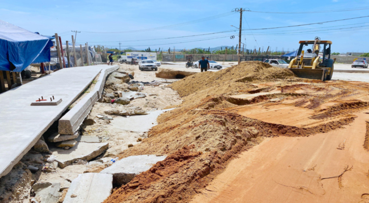 Refuerza Ayuntamiento de Los Cabos acciones de desazolve de vialidades, limpieza y rehabilitación en colonias