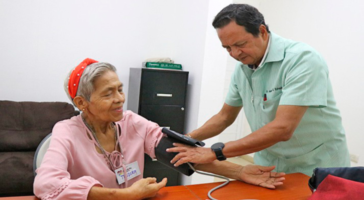 Brinda el sector salud de BCS servicios preventivos a personas de la tercera edad