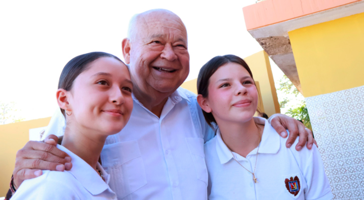 “Benemérita Secundaria Morelos, ejemplo de trabajo y compromiso”: Víctor Castro