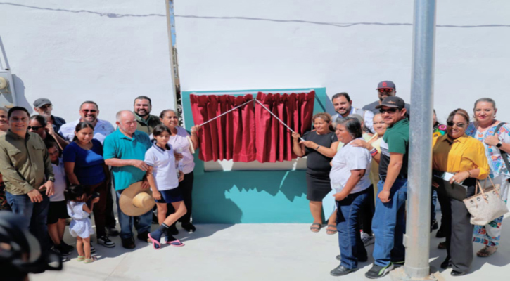 Inaugura alcalde Christian Agúndez obra de pavimentación en la colonia San Bernabé, en SJC