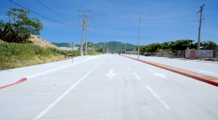 Entrega Ayuntamiento de Los Cabos obras de pavimentación integral en la colonia Leonardo Gastélum en CSL