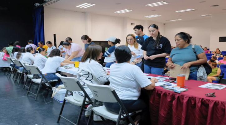 Beneficia Ayuntamiento de Los Cabos a más de 5 mil estudiantes con entrega de estímulos económicos; inversión de 6 mdp