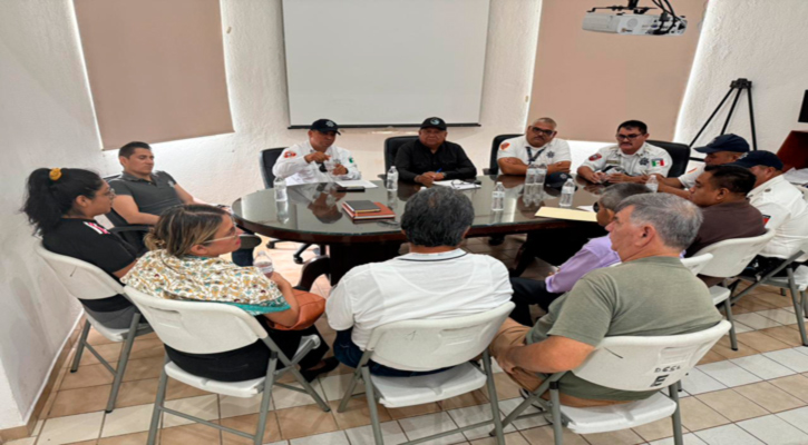 Autoridades atienden solicitudes de movilidad en la colonia Magisterial de CSL