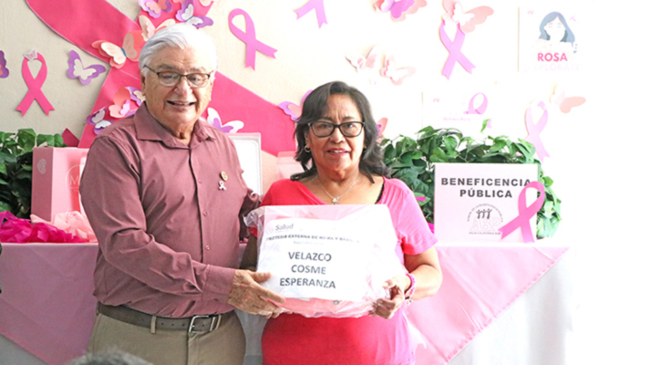 Entregó gobierno de BCS prótesis a mujeres sobrevivientes de cáncer de mama