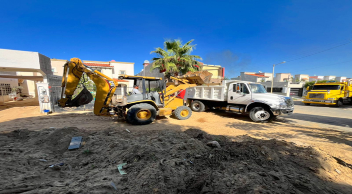 Intensifica Servicios Públicos labores de limpieza y rehabilitación en zonas urbanas y rurales de Los Cabos