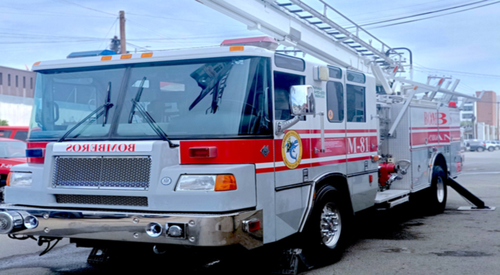 Recibe Bomberos de CSL máquina extintora donada por North Las Vegas