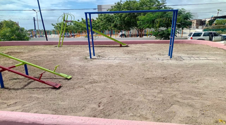 Refuerzan labores de limpieza y mantenimiento en parques de CSL