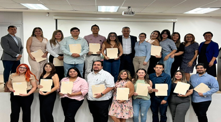 Expide SEP más de 2 mil títulos para terminar rezago en escuelas normalistas