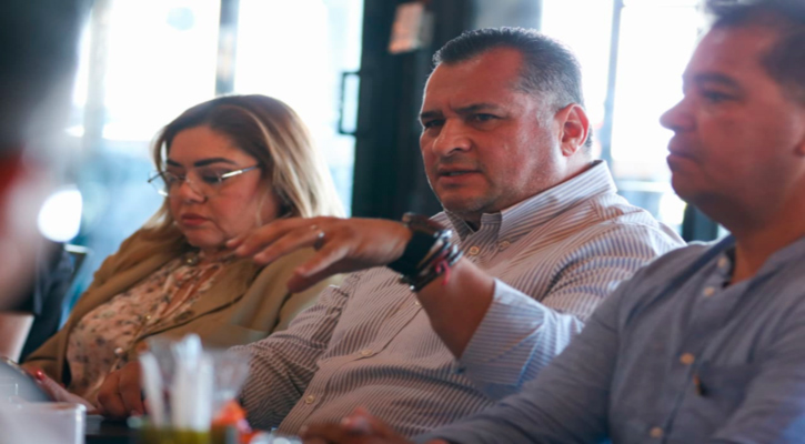 Impulsa Saúl González el diálogo ciudadano como motor de desarrollo en BCS