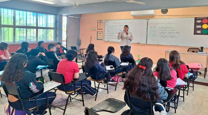 Quedan pendientes 3 mil horas de secundarias de BCS que no han sido liberadas por Hacienda