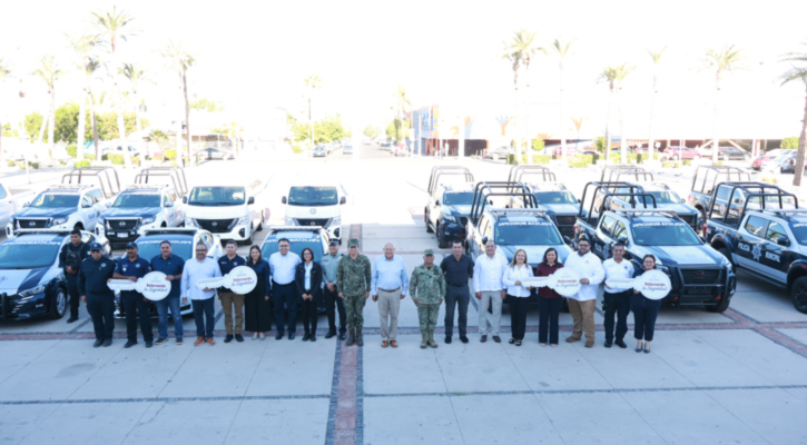 Entrega Víctor Castro 17 vehículos a municipios para reforzar la seguridad y la prevención del delito