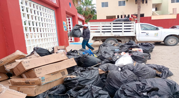 Realiza Servicios Públicos limpieza en parques y unidades deportivas de CSL