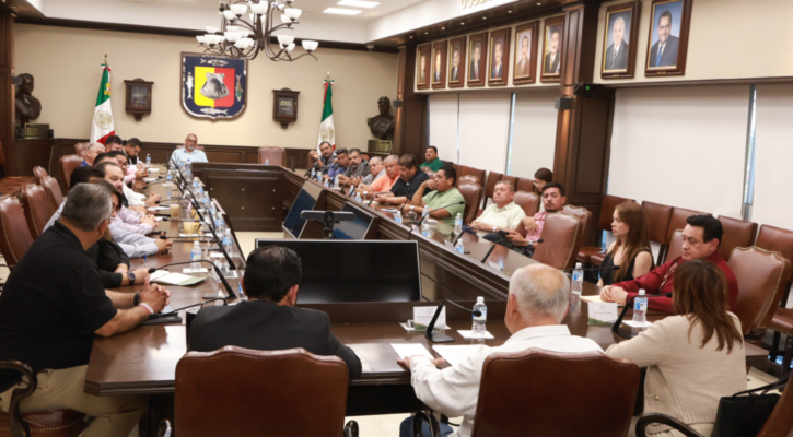 Fortalece gobierno de BCS diálogo con transportistas de Los Cabos para avanzar en soluciones con apego a la legalidad