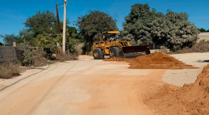 Refuerzan apoyo en mantenimiento y rehabilitación de vialidades en Los Cabos