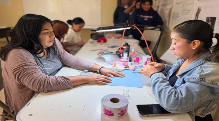 Impulsa Ayuntamiento de Los Cabos capacitación y autonomía económica de mujeres en Centros de Desarrollo