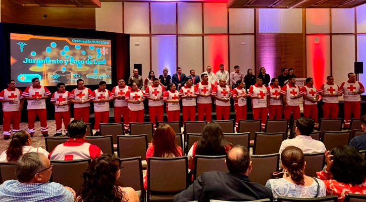 Se graduó la décima generación de Técnicos en Urgencias Médicas de la Cruz Roja; respalda el gobierno de Los Cabos