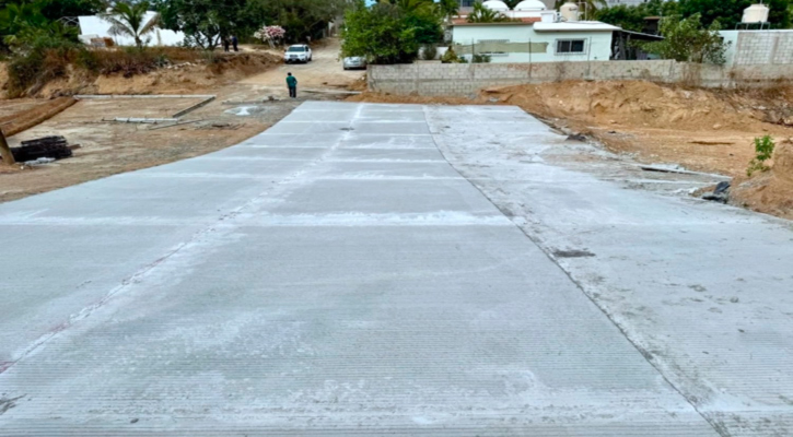 Avance del 70% pavimentación integral de la calle Tabachines, en SJC