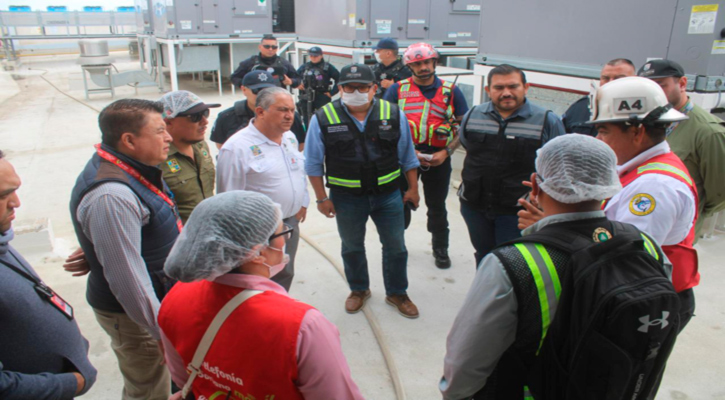 Realizan operativo de inspección al interior de la plaza comercial Patio Los Cabos