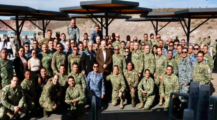 Compartió el Gobernador de BCS su visión de desarrollo sostenible ante estudiantes del Colegio de la Defensa Nacional