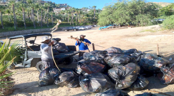 Se retiraron más de 1,327 toneladas de residuos en playas de Los Cabos durante 2025