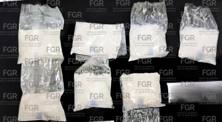 Sentencian a 9 años de prisión a una mujer por arma de fuego y drogas en La Paz