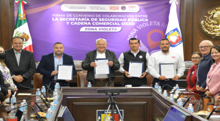 Firman gobierno de BCS y Oxxo convenio para habilitar más de 400 Zonas Violeta en la entidad
