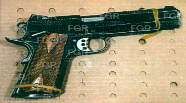 Sentencia condenatoria contra una persona por portación de cartuchos y arma de fuego en La Paz