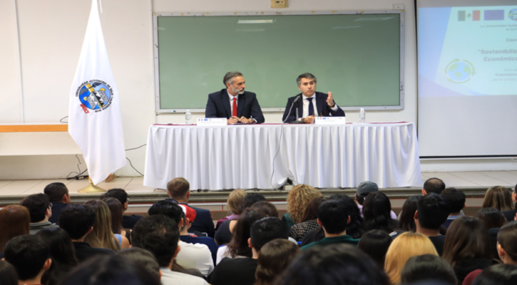 Embajador de la Unión Europea en México imparte conversatorio sobre sostenibilidad y relaciones económicas en la UABCS