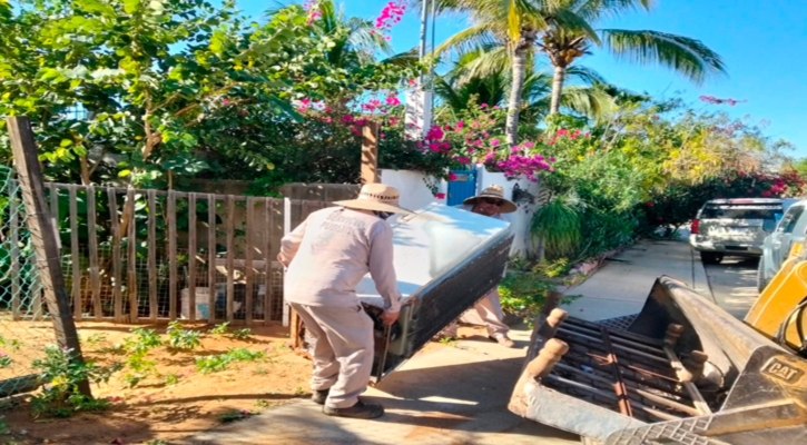 Retira Servicios Públicos 982 toneladas de residuos en la comunidad de La Playa