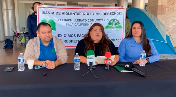 Sin solución y trabajando bajo protesta, levanta plantón personal de Telebachillerato